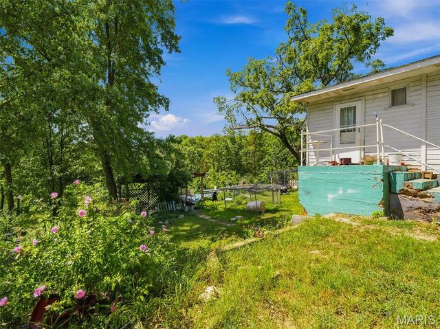 5356 State Road H, De Soto, MO 63020