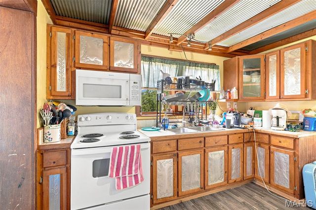 5356 State Road H, De Soto, MO 63020