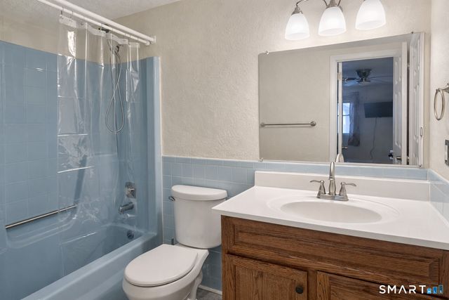 144 East Gate Lane 144, Hamden, CT 06514