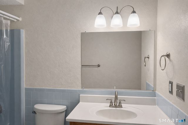 144 East Gate Lane 144, Hamden, CT 06514