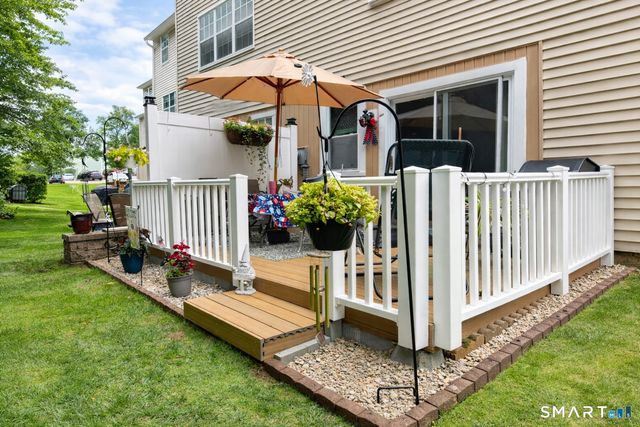 144 East Gate Lane 144, Hamden, CT 06514