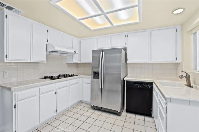 918 La Cadena C, Arcadia, CA 91007