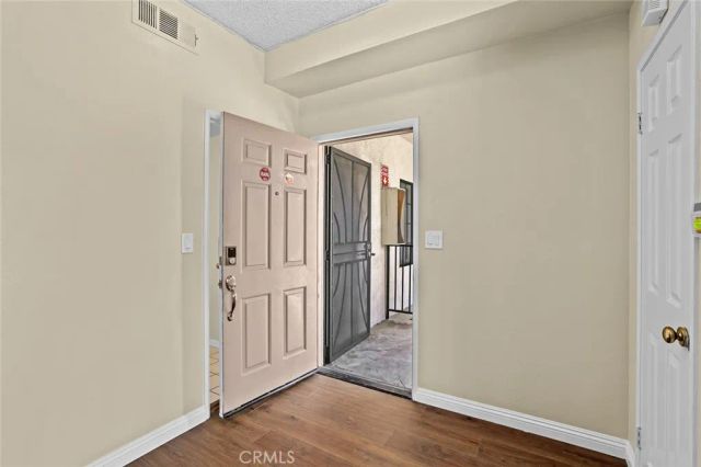 918 La Cadena C, Arcadia, CA 91007
