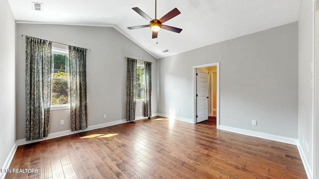 471 Roseland Lane, Lenoir City, TN 37772