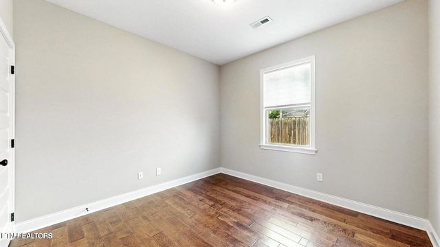 471 Roseland Lane, Lenoir City, TN 37772