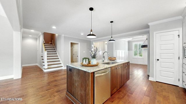 471 Roseland Lane, Lenoir City, TN 37772