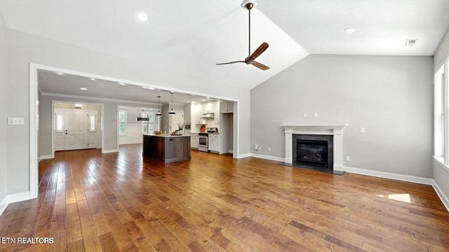 471 Roseland Lane, Lenoir City, TN 37772