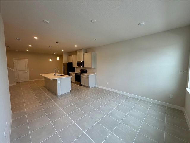 602 HIGHFALLS AVENUE, Debary, FL 32713