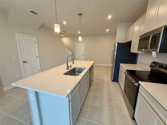 602 HIGHFALLS AVENUE, Debary, FL 32713