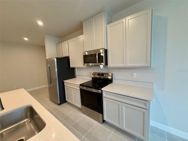 602 HIGHFALLS AVENUE, Debary, FL 32713