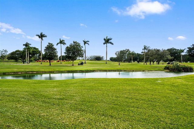 8900 Washington Blvd 205, Pembroke Pines, FL 33025