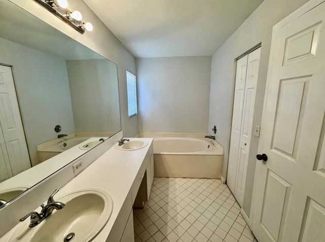 10160 Festival Way, Boca Raton, FL 33428