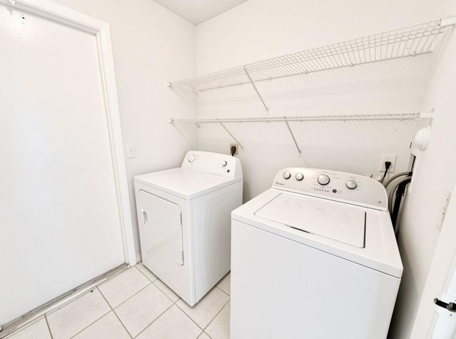 10160 Festival Way, Boca Raton, FL 33428