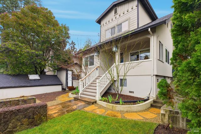 225 Berna Ave, Napa, CA 94559