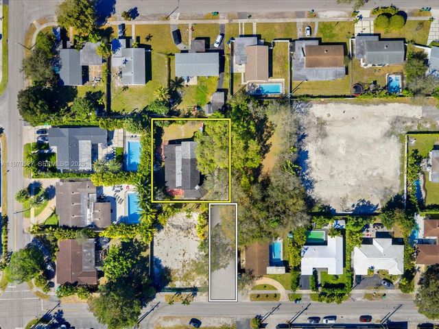 937 NE 171st St, Miami, FL 33162