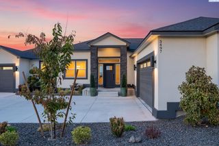 3497 Nicholas Lane, West Richland, WA 99353