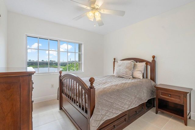 6748 Old Farm Trail, Boynton Beach, FL 33437