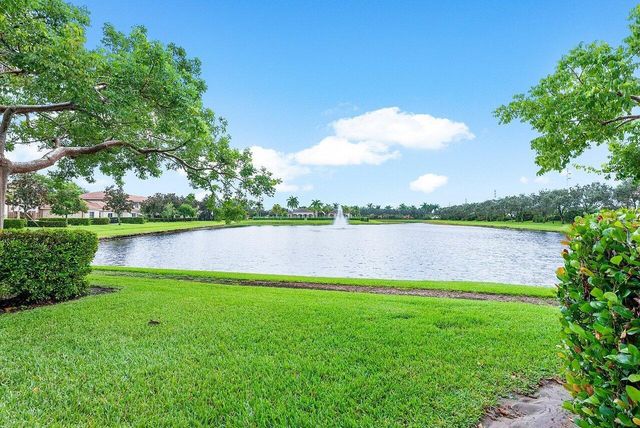 6748 Old Farm Trail, Boynton Beach, FL 33437