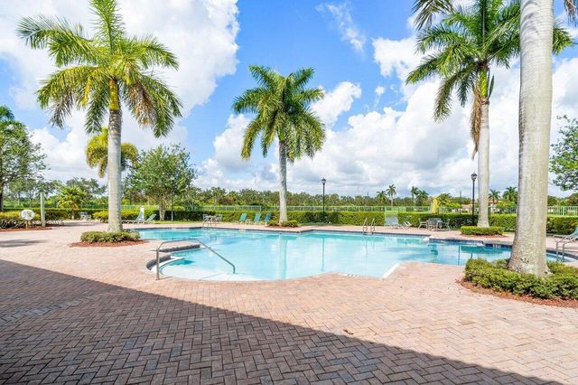 6748 Old Farm Trail, Boynton Beach, FL 33437