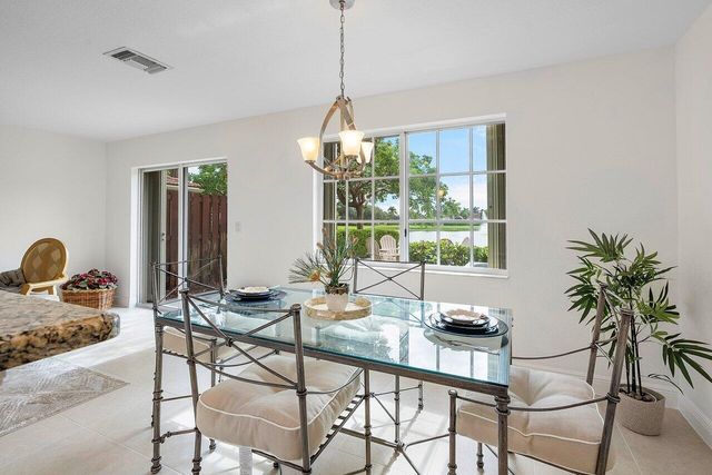 6748 Old Farm Trail, Boynton Beach, FL 33437