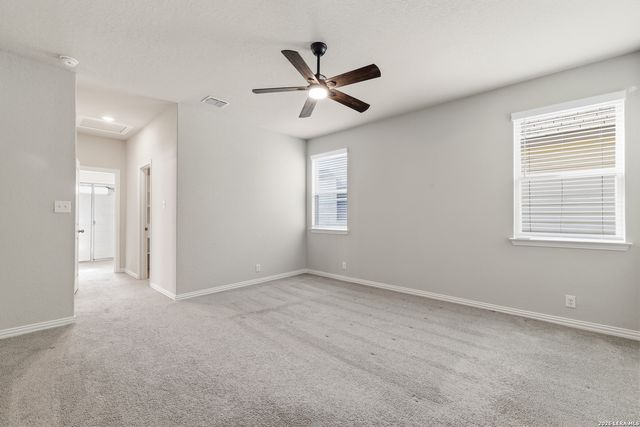 2118 Gabby Cole Ln, San Antonio, TX 78253