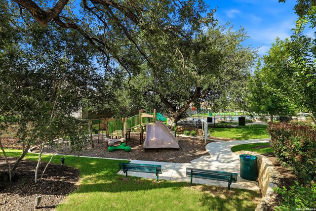 2118 Gabby Cole Ln, San Antonio, TX 78253