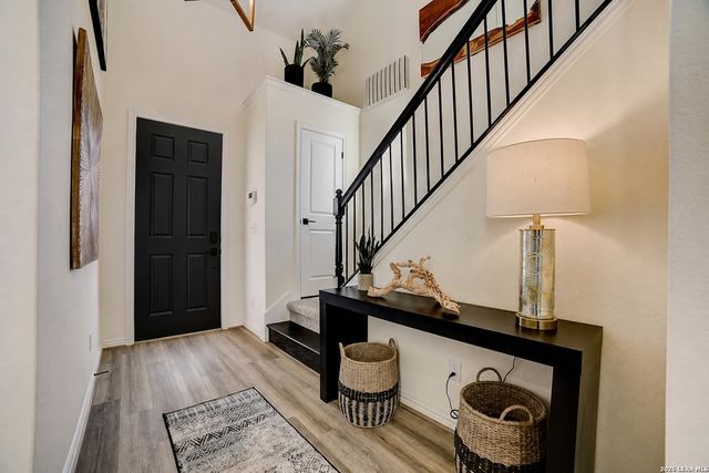 2118 Gabby Cole Ln, San Antonio, TX 78253