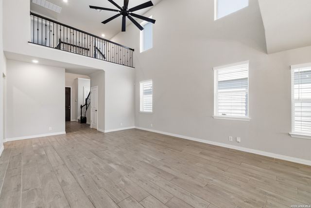 2118 Gabby Cole Ln, San Antonio, TX 78253