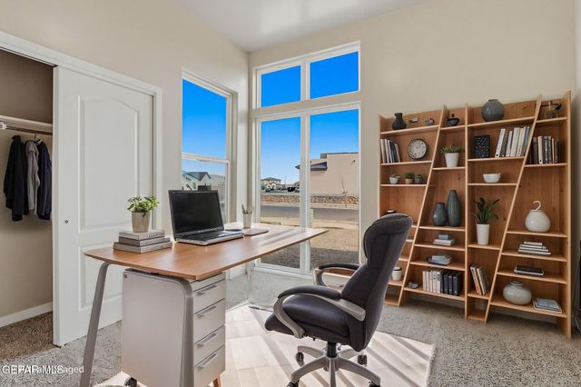 911 DEWSBURY Way, Horizon City, TX 79928