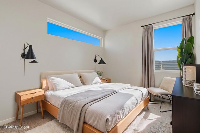 911 DEWSBURY Way, Horizon City, TX 79928