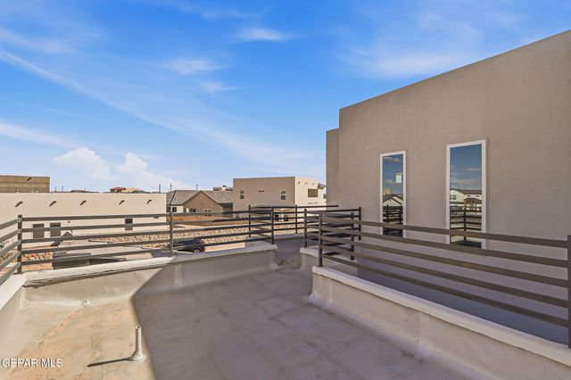 911 DEWSBURY Way, Horizon City, TX 79928