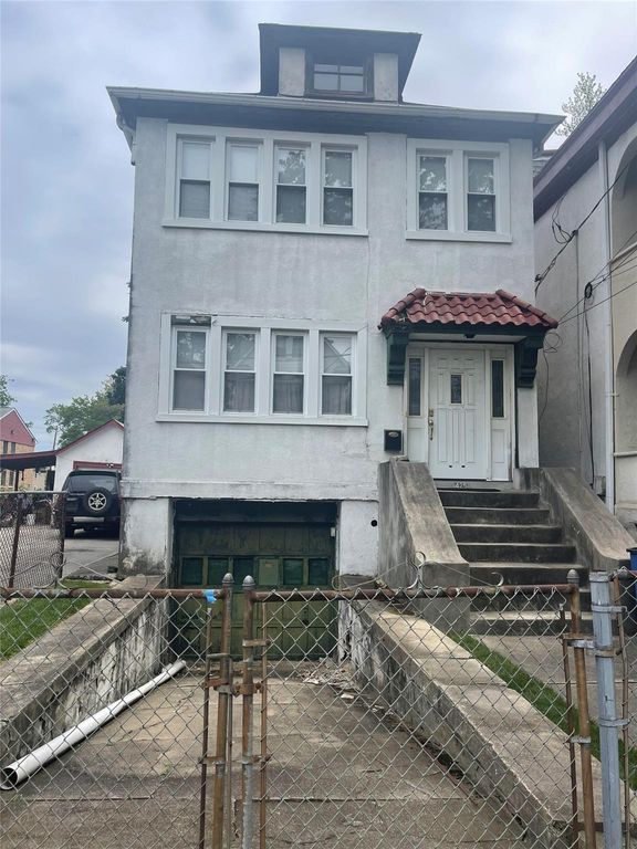 425 S 9th Avenue, Mount Vernon, NY 10550