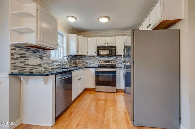 142 Eagle View Private Drive 142, Blountville, TN 37617