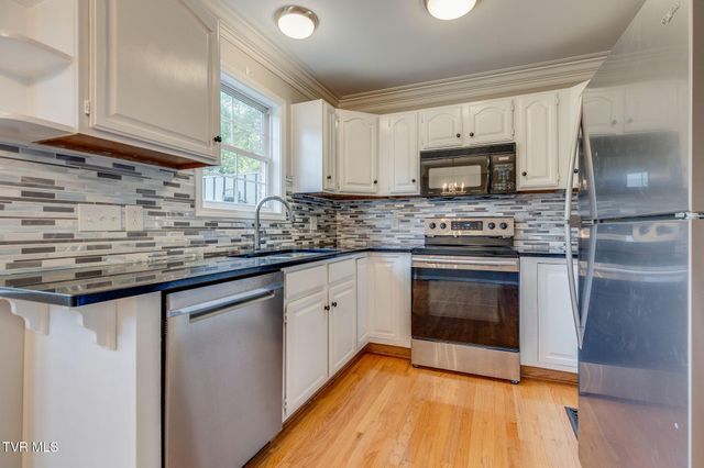 142 Eagle View Private Drive 142, Blountville, TN 37617