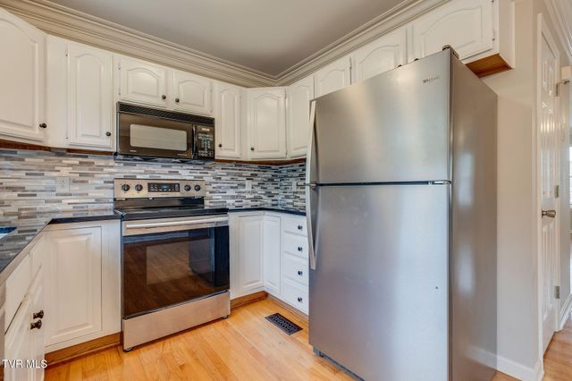 142 Eagle View Private Drive 142, Blountville, TN 37617