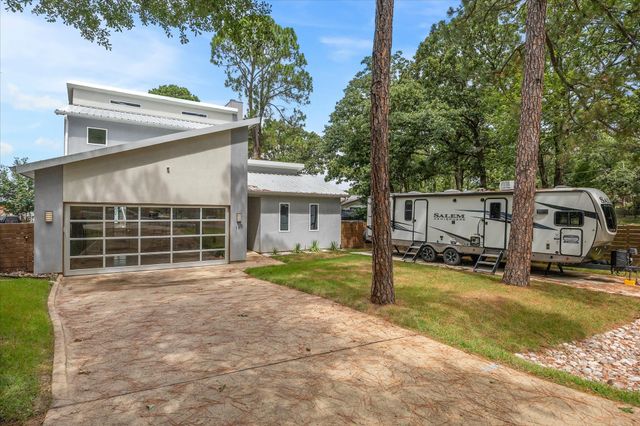 130 Harbor Drive, Gun Barrel City, TX 75156