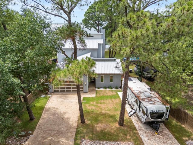 130 Harbor Drive, Gun Barrel City, TX 75156