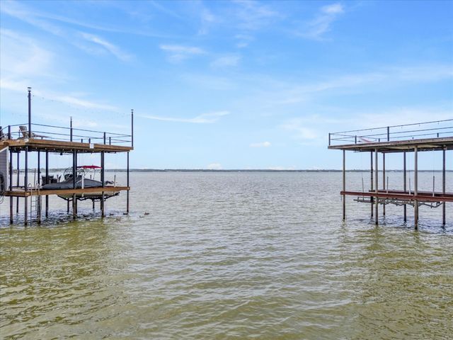 130 Harbor Drive, Gun Barrel City, TX 75156