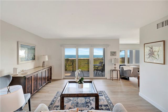 1700 Ocean Drive 301, Vero Beach, FL 32963