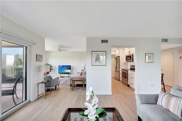 1700 Ocean Drive 301, Vero Beach, FL 32963