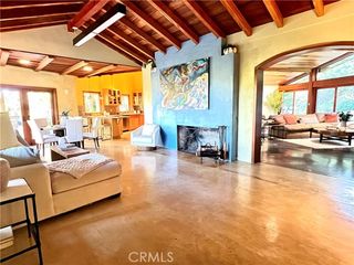 2 Chuckwagon Road, Rolling Hills, CA 90274
