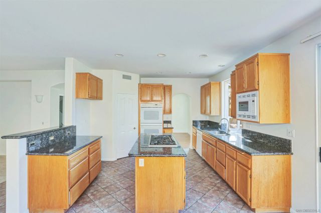 5285 Milton, Carlsbad, CA 92008