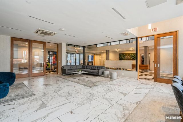 700 1st 15RS, Hoboken, NJ 07030
