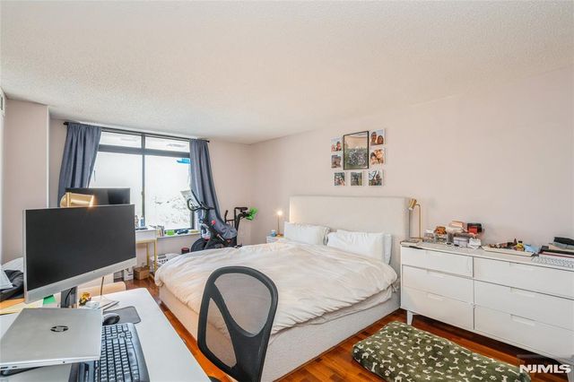 700 1st 15RS, Hoboken, NJ 07030