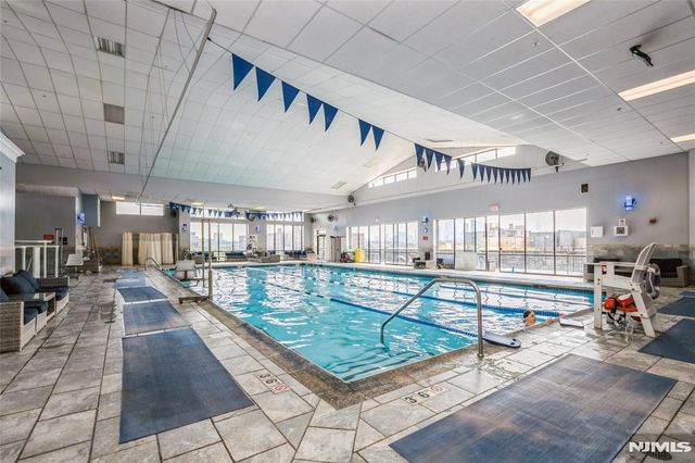700 1st 15RS, Hoboken, NJ 07030
