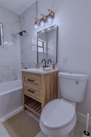 413 SW 22nd Ter, Fort Lauderdale, FL 33312