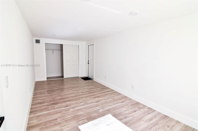 413 SW 22nd Ter, Fort Lauderdale, FL 33312