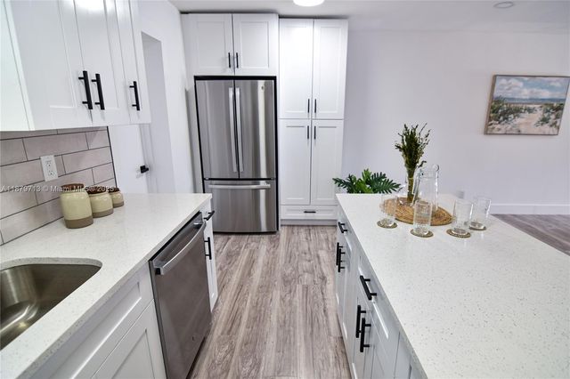 413 SW 22nd Ter, Fort Lauderdale, FL 33312