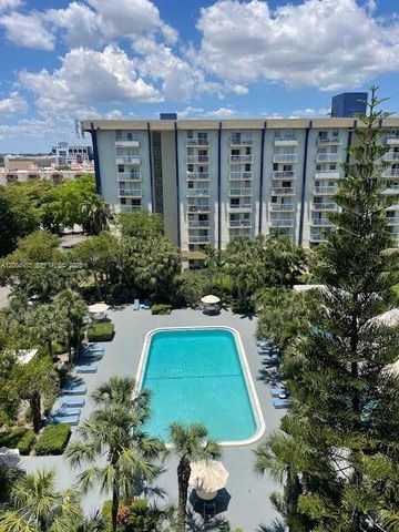 4550 NW 9th St 803E, Miami, FL 33126