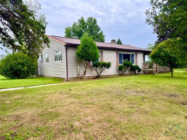 6352 Gavin Lake Avenue Ne, Grattan Twp, MI 49341